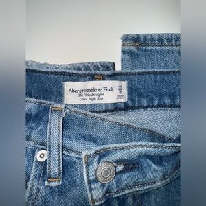 Crossover High Rise Straight Leg Jean